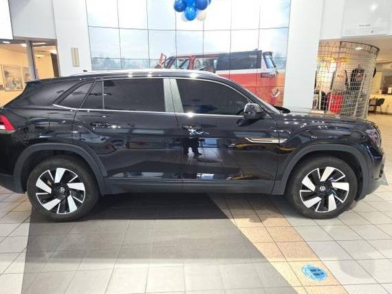 VOLKSWAGEN ATLAS CROSS SPORT 2024 1V2JE2CA4RC216563 image